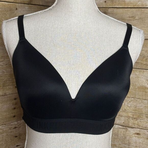 PINK VICTORIA'S SECRET BLACK WEAR EVERYWHERE WIRELESS LIGHTLY LINED BRA SIZE 36D - Picture 1 of 3
